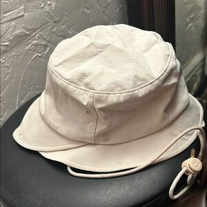 Lululemon Cream Bucket Hat